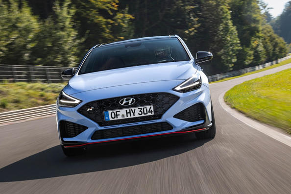 Огляд більш продуктивної модифікації хетчбека Hyundai i30 N Фото 4
