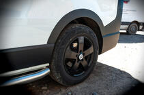 Renault Trafic 2015- рр. Накладки на арки (6 шт, чорні, ABS) фото 13