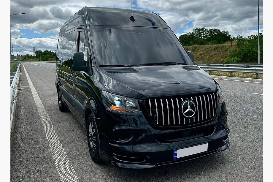 Mercedes Sprinter W907/W910 2018- рр. Передня решітка Panamericana GT Chrome Premium V1 Без рамки Фото 9