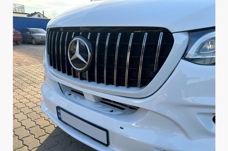 Mercedes Sprinter W907/W910 2018- рр. Передня решітка Panamericana GT Chrome Premium V1 Без рамки Фото 5