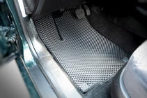 Volkswagen Golf 4 1997-2006 рр. Килимки EVA (чорні) фото 1