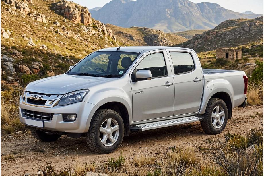Isuzu D-Max 2011-2019 рр. Бокові пороги Maya V2 (2 шт., Алюміній) Image