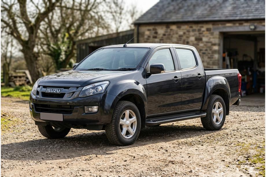 Isuzu D-Max 2011-2019 рр. Бокові пороги Allmond Black (2 шт., Алюміній) Фото 1