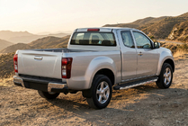 Isuzu D-Max 2011-2019 рр. Бокові пороги BlackLine (2 шт., Алюміній) фото 1