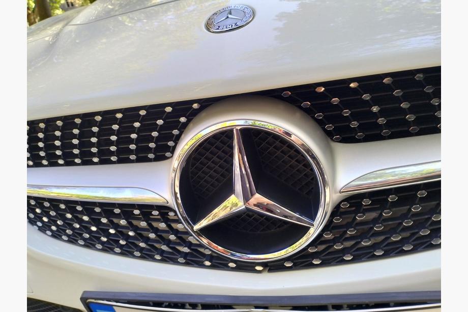 Mercedes GLA X156 2014-2019 рр. Передня емблема (18,4 см)