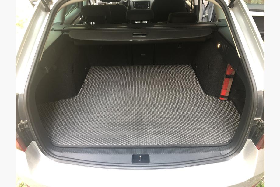 Skoda Octavia III A7 2013-2019 рр. Килимок багажника SW V-4 (EVA, чорний) Фото 1
