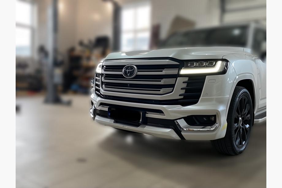 Toyota Land Cruiser 300 2021- рр. Комплект обвісів VXR Image