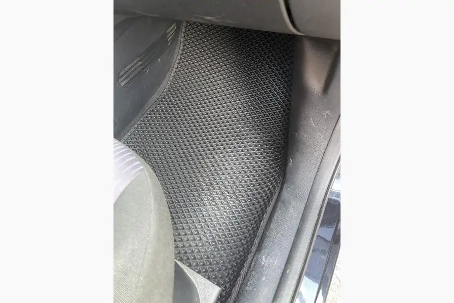 Ford Fusion 2002-2012 рр. Килимки EVA (чорні) Image