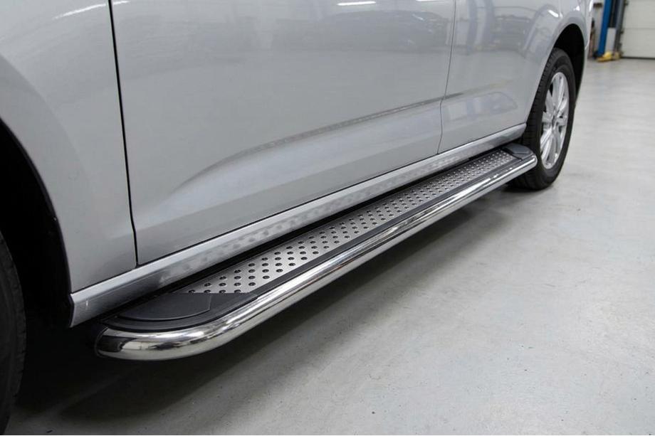 Volkswagen Caddy 2020- рр. Бокові пороги Maydos V2 (2 шт., Алюміній ↗ нерж) Image