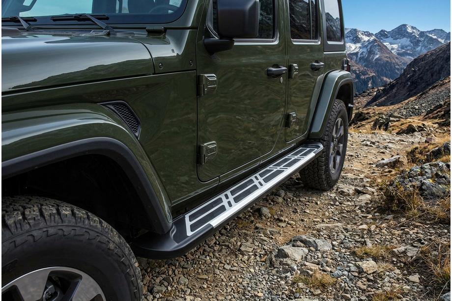 Jeep Wrangler 2018- рр. Бокові пороги Sunrise (2 шт., Алюміній) Image