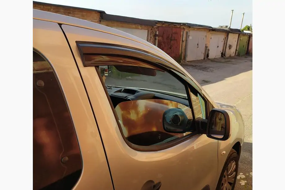 Citroen Berlingo 2008-2018 рр. Вітровики (2 шт., Sunplex Sport) Image