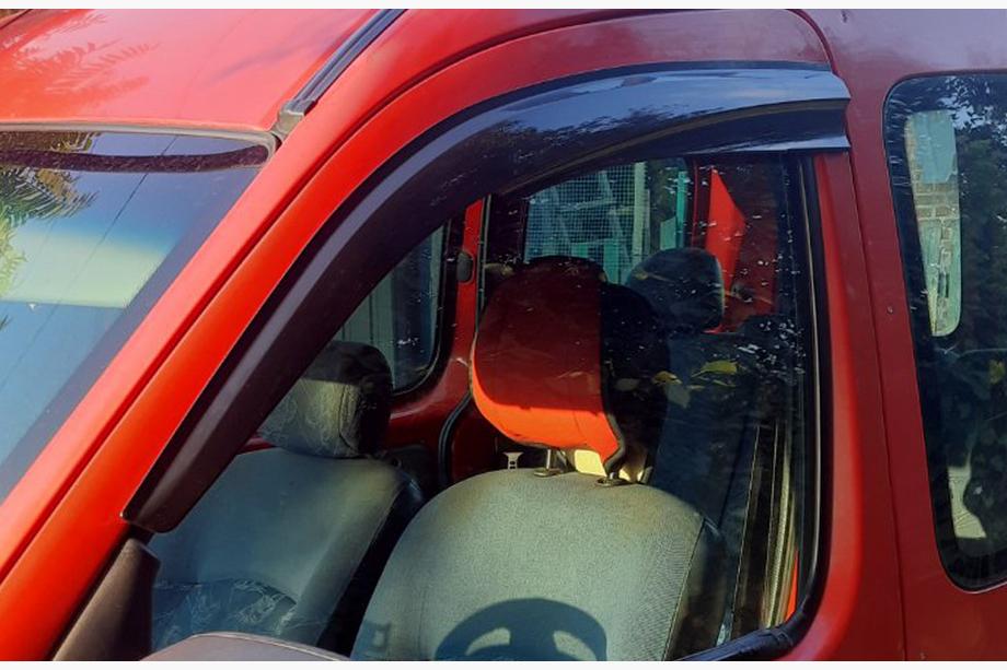 Renault Kangoo 1998-2008 рр. Вітровики (2 шт., Sunplex Sport) Фото 7