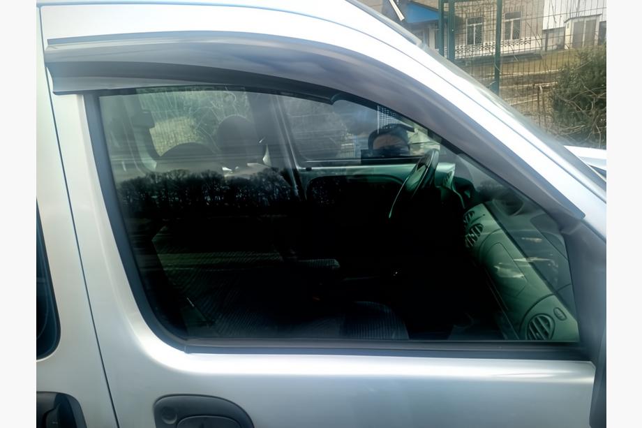 Renault Kangoo 1998-2008 рр. Вітровики (2 шт., Sunplex Sport) Image