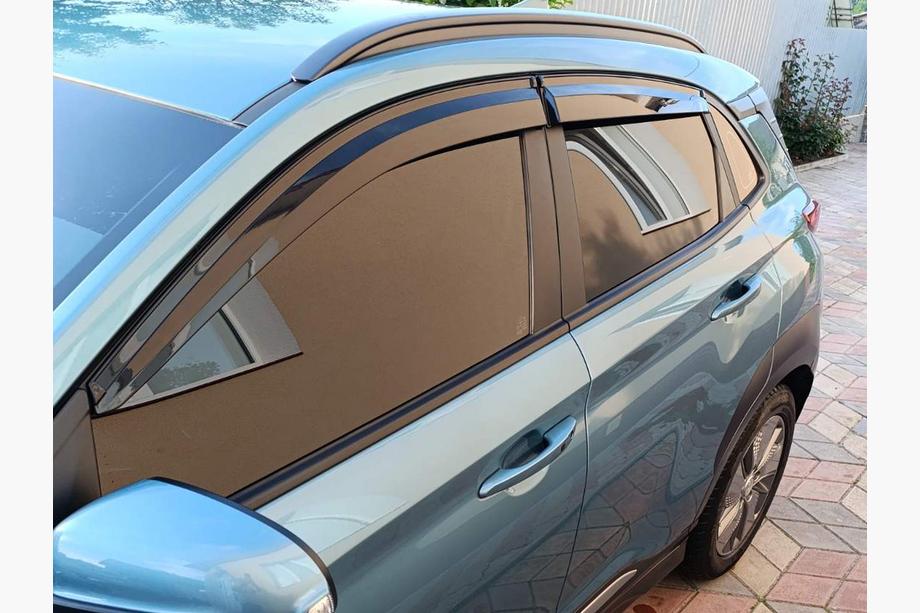Hyundai Kona 2017-2023 рр. Вітровики (4 шт., Sunplex Sport) Фото 4