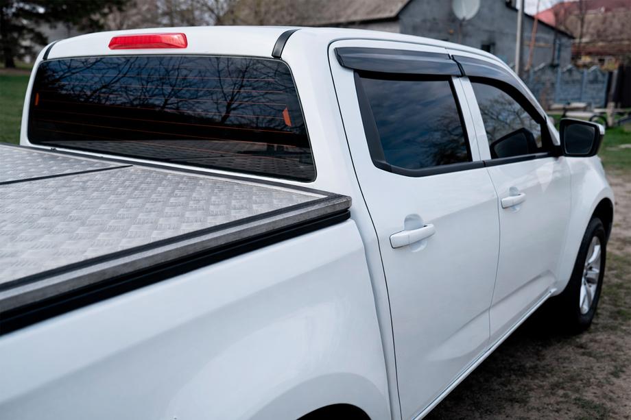 Isuzu D-Max 2019- рр. Вітровики (4 шт., Sunplex Sport) Фото 5