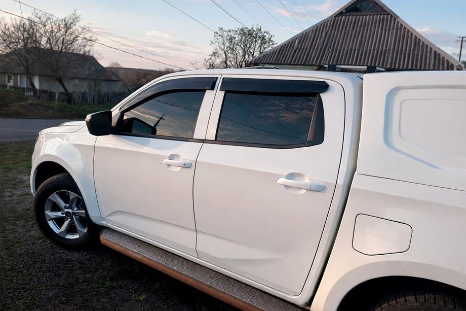 Isuzu D-Max 2019- рр. Вітровики (4 шт., Sunplex Sport) Фото 7