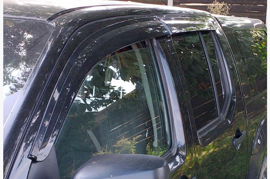 Nissan Navara 2006-2015 рр. Вітровики (4 шт., Sunplex Sport) Фото 10