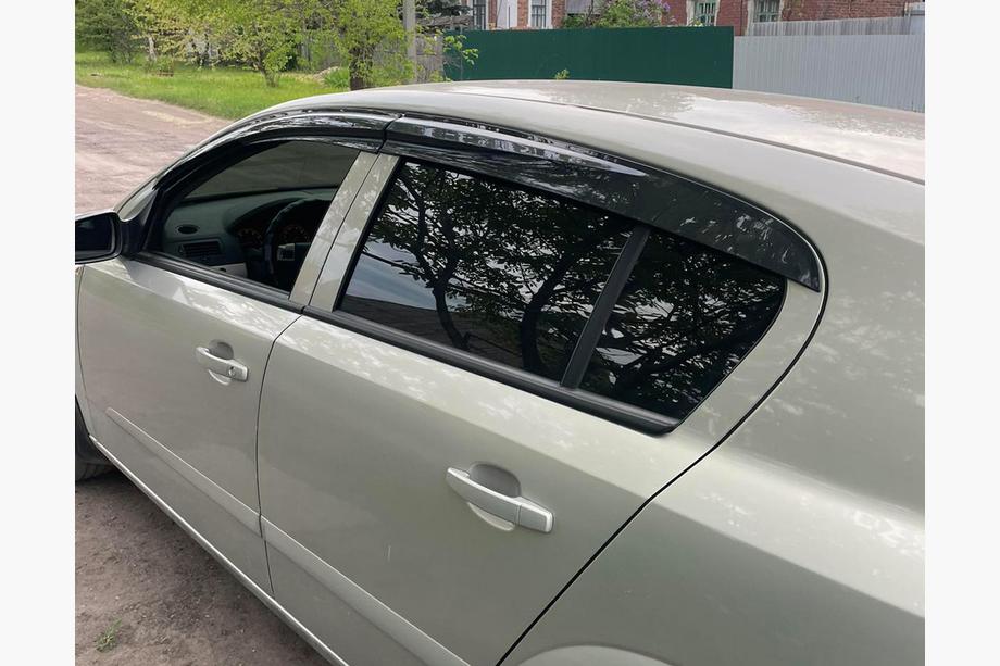 Opel Astra H 2004-2013 рр. Вітровики HB (4 шт., Sunplex Sport) Фото 2