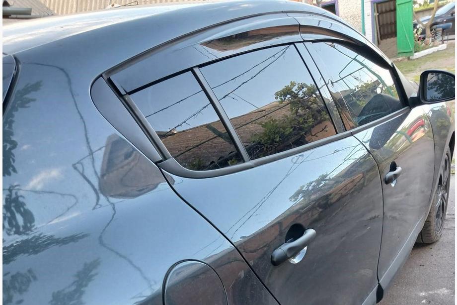 Renault Megane III 2009-2016 рр. Вітровики HB (4 шт., Sunplex Sport) Фото 3