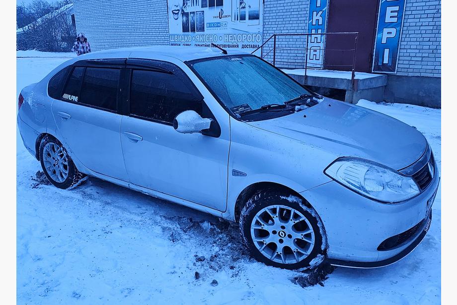 Renault Symbol 2008-2013 рр. Вітровики (4 шт., Sunplex Sport) Фото 3