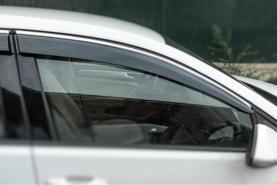 Volkswagen Golf 7/E-Golf 2012-2020 рр. Вітровики з хромованим молдингом HB (4 шт., Sunplex Chrome) Фото 4