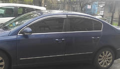 Volkswagen Passat B7 2012-2015 рр. Вітровики з хромованим молдингом SD (4шт, EU, Sunplex Chrome) фото 1