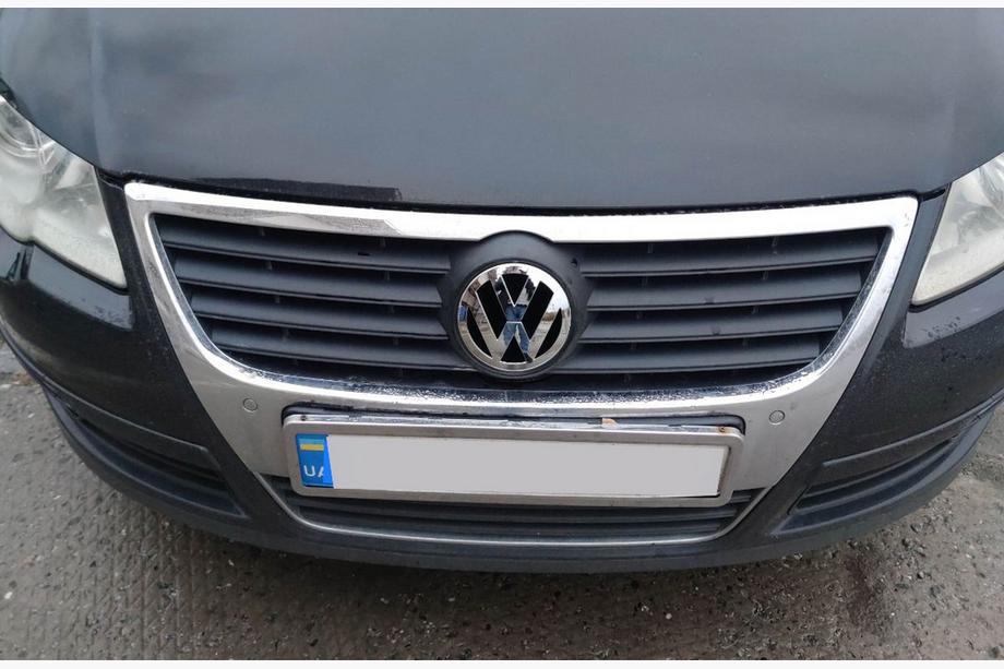 Volkswagen Passat B6 2006-2012 рр. Передній значок V1 3C0853601C Image