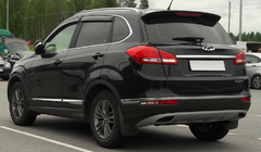 Chery Tiggo 5 2013- рр. Накладка над номером Libao (нерж) фото 1