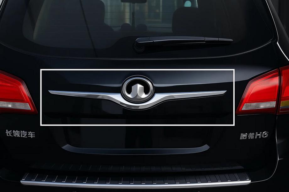 GreatWall Haval H6 2011- рр. Накладка на кришку багажника (верхня) Libao (нерж) Фото 3