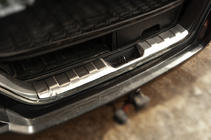 Nissan X-trail T31 2007-2014 рр. Накладка на задній поріг 2007-2010 (нерж) фото 2