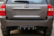 Kia Sportage 2004-2010 рр. Задня накладка Libao (пластик) фото 1