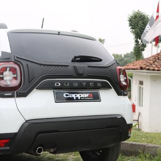 Пластикова накладка на кришку багажника (3 деталі) Renault Duster 2018-2024 рр. фото 1