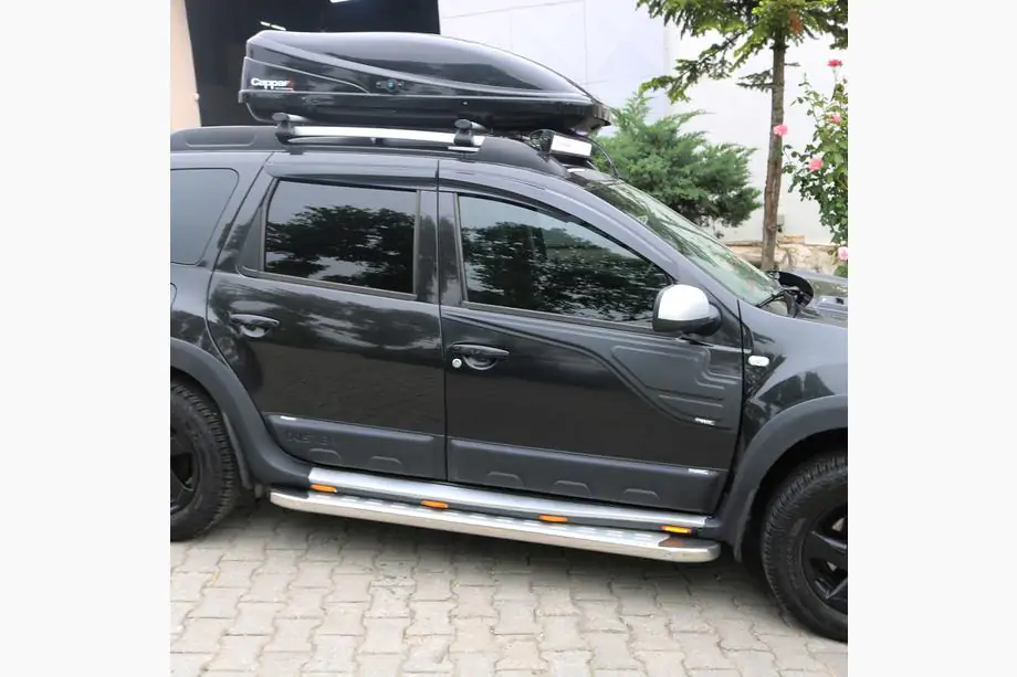 Renault Duster 2008-2017 рр. Верхні накладки на двері (2шт) Фото 6