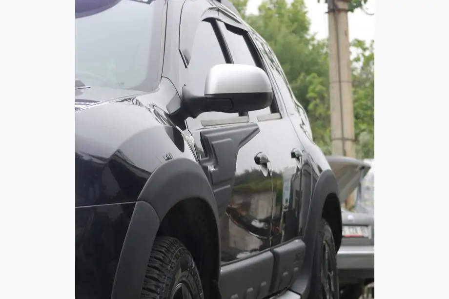 Renault Duster 2008-2017 рр. Верхні накладки на двері (2шт) Фото 9