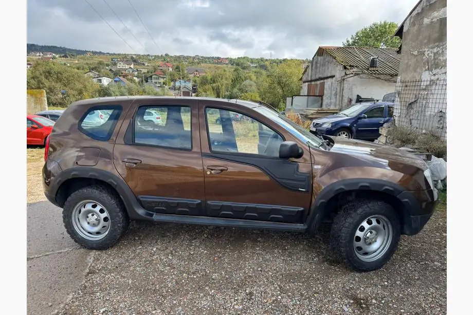 Renault Duster 2008-2017 рр. Верхні накладки на двері (2шт) Фото 1