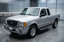 Ford Ranger 2002-2006 рр. Бокові пороги BlackLine (2 шт., Алюміній) фото 1