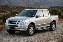 Isuzu D-Max 2002-2011 рр. Бокові пороги RedLine (2007-2012, 2 шт., Алюміній) фото 1