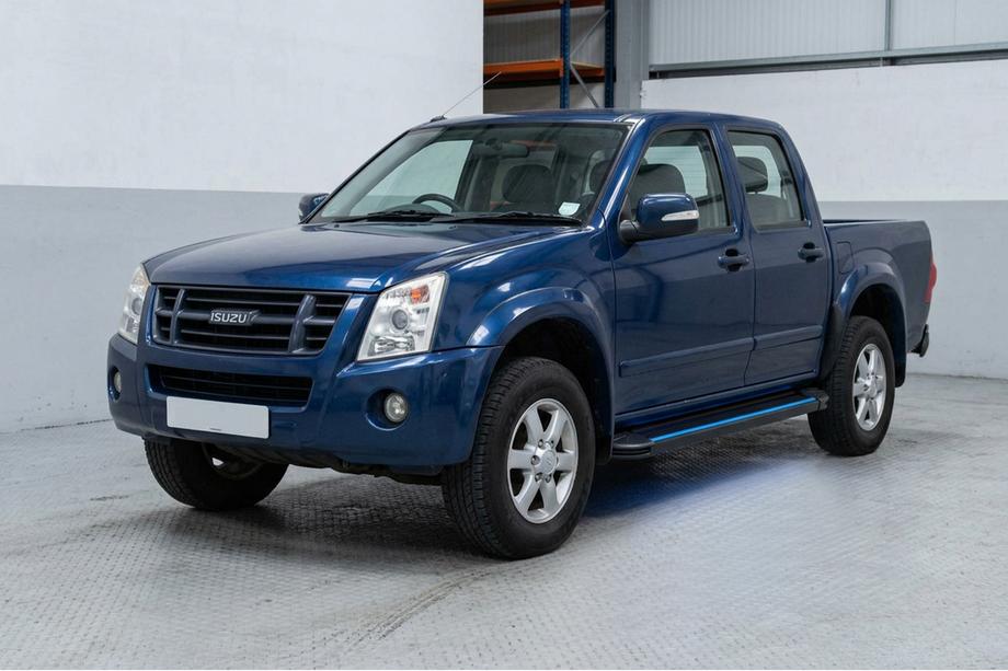 Isuzu D-Max 2002-2011 рр. Бокові пороги Maya Blue (2007-2012, 2 шт., Алюміній) Image