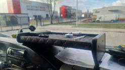 Volkswagen LT 1995-2006 рр. Полиця на панель (Чорна з червоною ниткою) фото 1