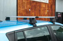 Nissan Leaf 2010-2017 рр. Автобагажник для гладкого даху (хром, пара) фото 1