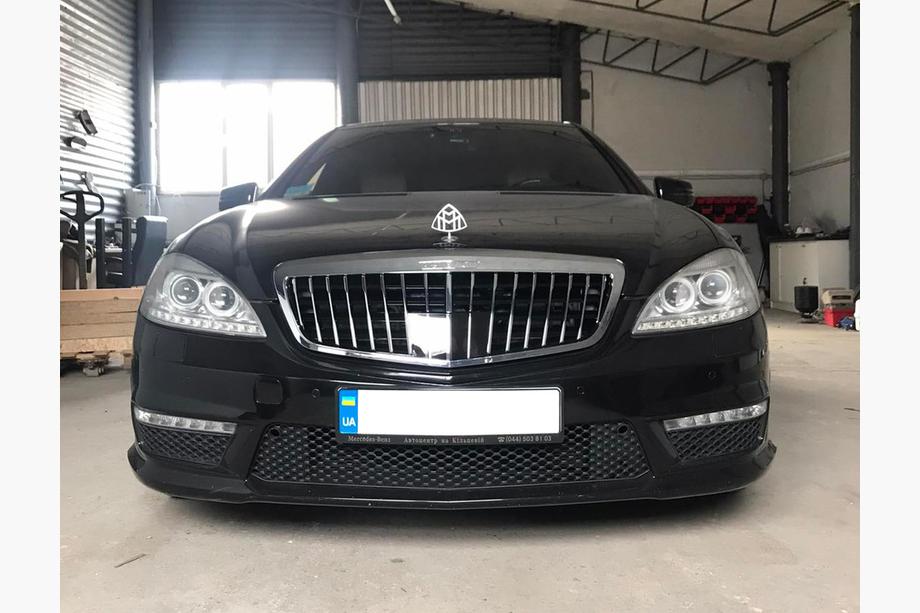 Mercedes S-сlass W221 2005-2013 рр. Решітка радіатора Maybach V2 (2009-2013) Image