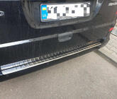 Mercedes Viano 2004-2014 рр. Накладка на задній бампер із загином (Carmos V2, нерж) фото 2