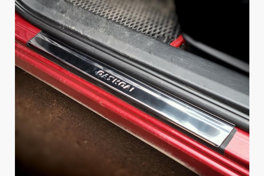 Nissan Qashqai 2014-2021 рр. Накладки на пороги (Carmos V2, 4 шт, нерж.) Image