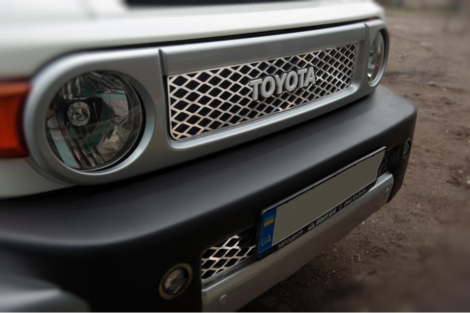 Toyota FJ Cruiser 2006-2022 рр. Хром накадки на решітку (нержавійка) Фото 2